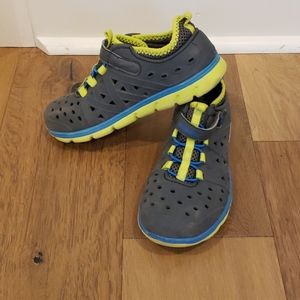 Stride Rite Phibian Made 2 Play Shoes